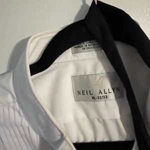 Tuxedo shirt with black bowtie XL 32,33 length